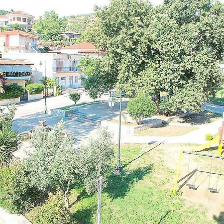 Platanos  Dorothea'S Villa מראה חיצוני תמונה
