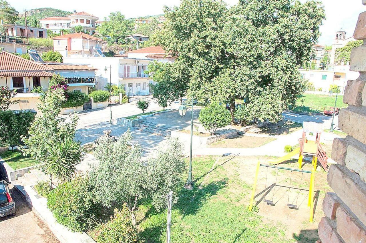 Platanos  Dorothea'S Villa מראה חיצוני תמונה