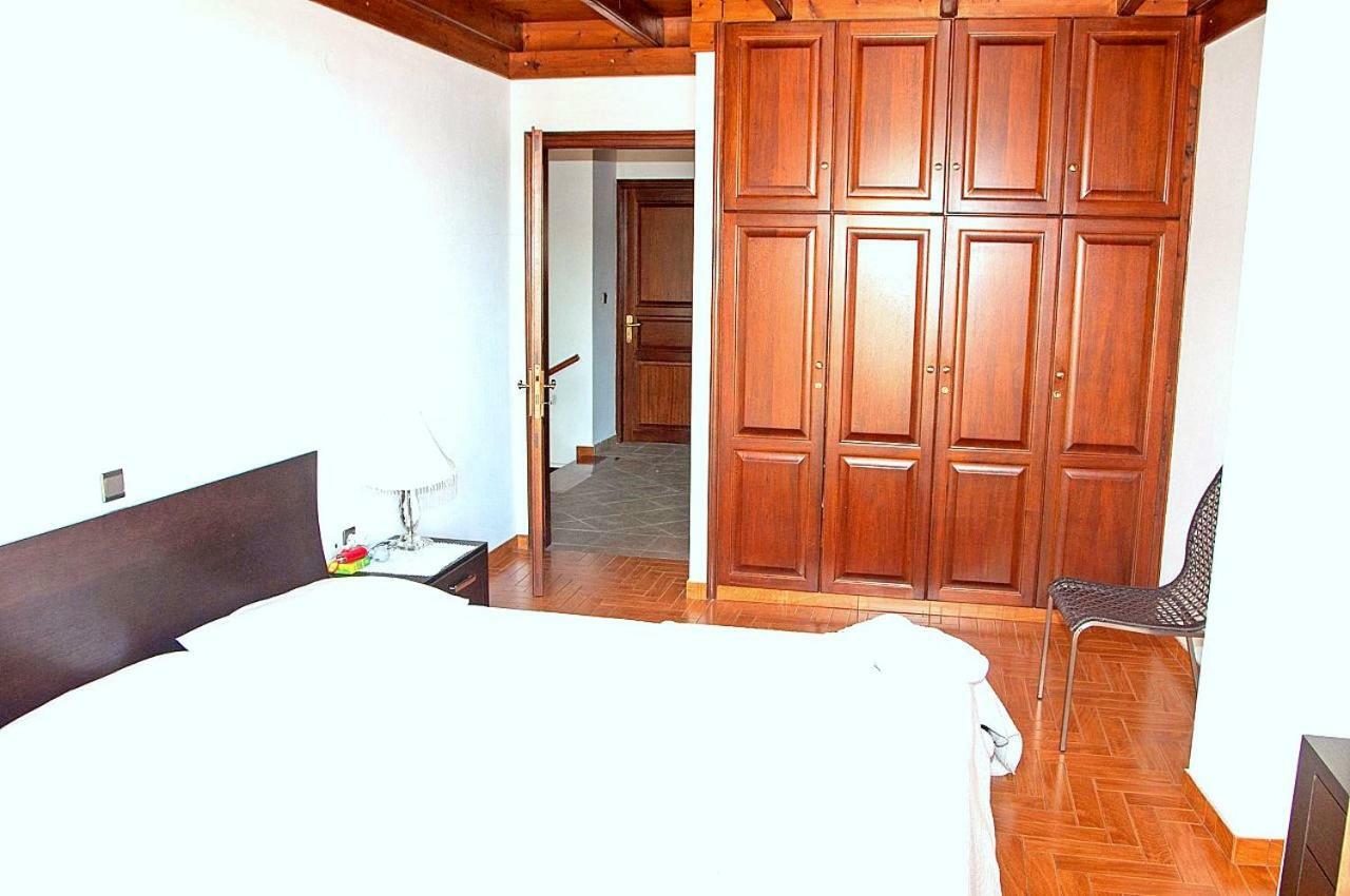Platanos  Dorothea'S Villa מראה חיצוני תמונה